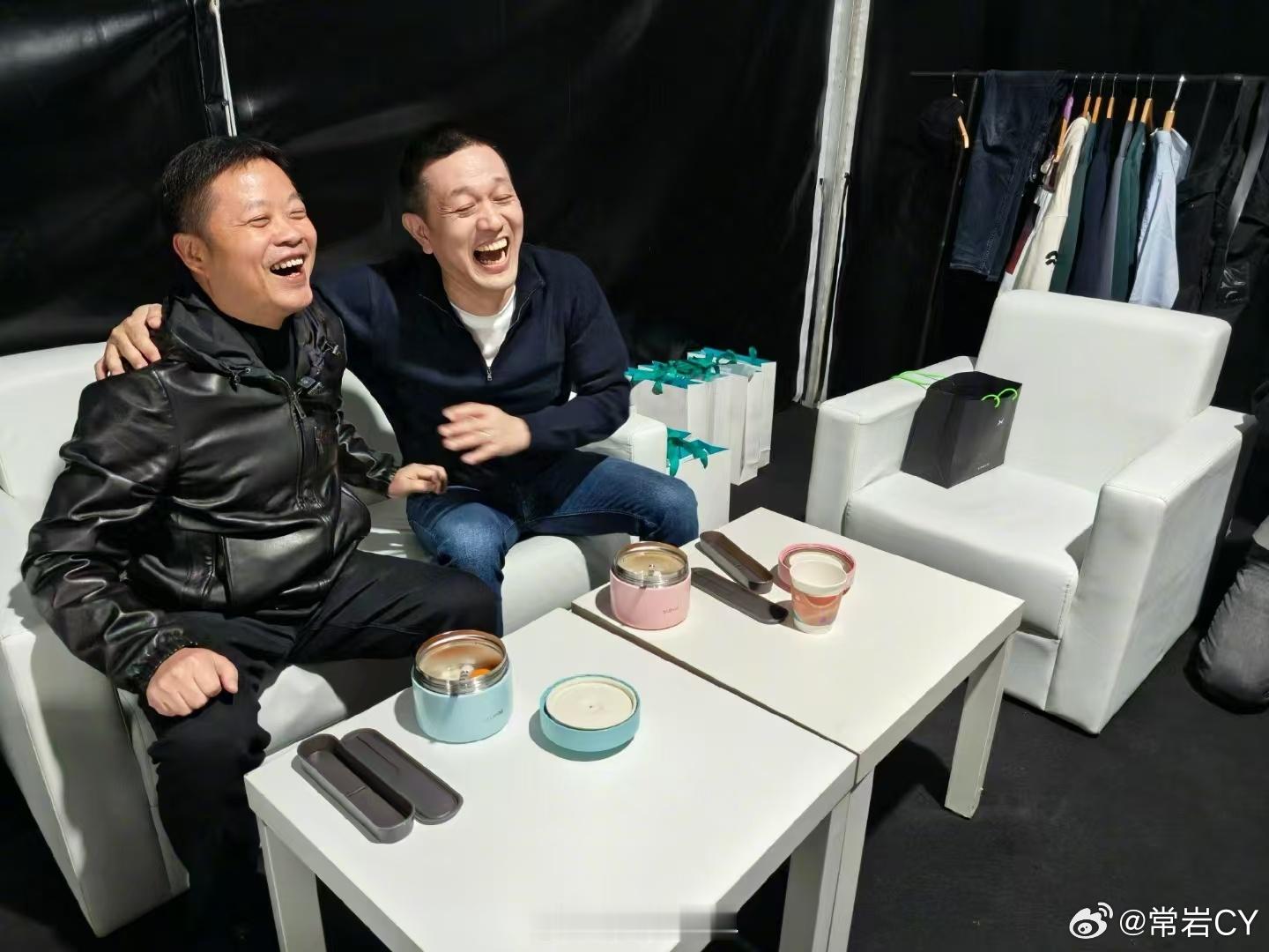 ：今天也来到了现场，给我送了一些汤圆。 