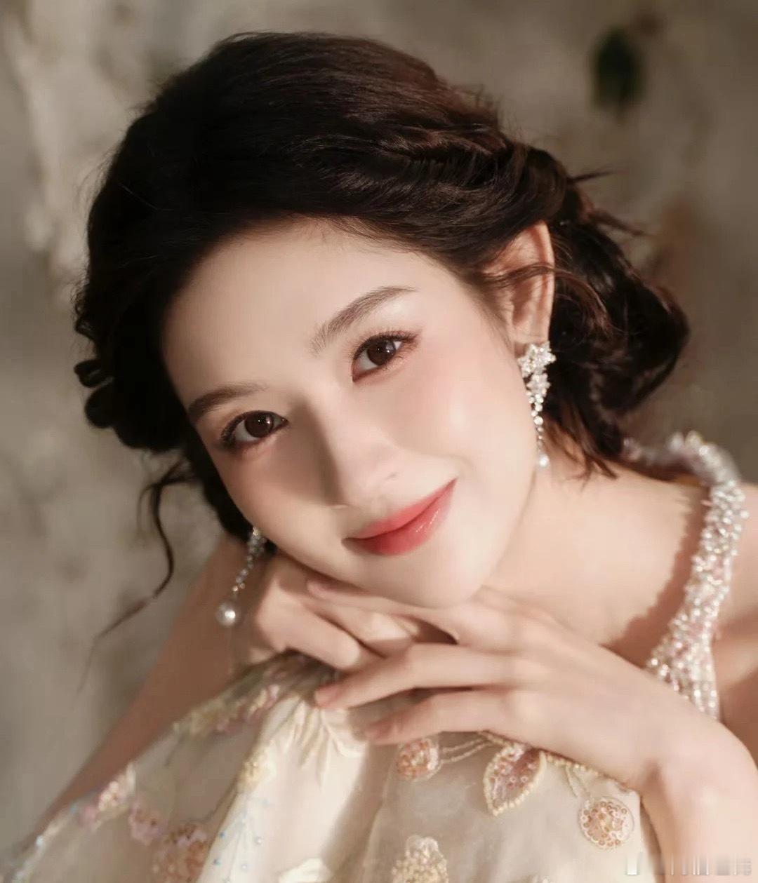 王玉雯法式梦幻花园里的仙女🧚♀️ 