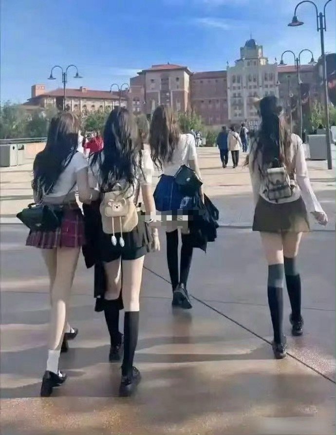 以前的大学生和现在的大学生 