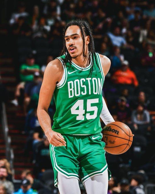 我们已与达拉诺-班顿签下一份NBA正式合同☘️波士顿凯尔特人 ｜Differen