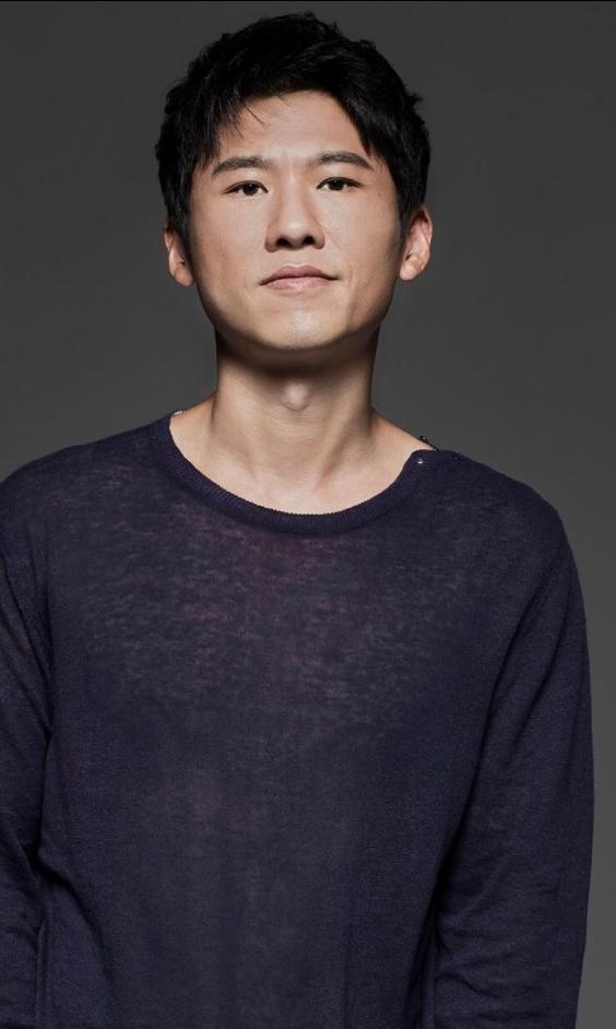 演员，王骁，出演第二十条，在金逸影城做路演的时候，谈到坐出租车，学南京话的趣事，