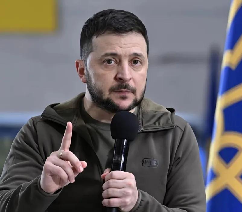 自从在中东拉到投资后，泽连斯基明显底气足了，他再次签署总统令，对俄相关实体及个人