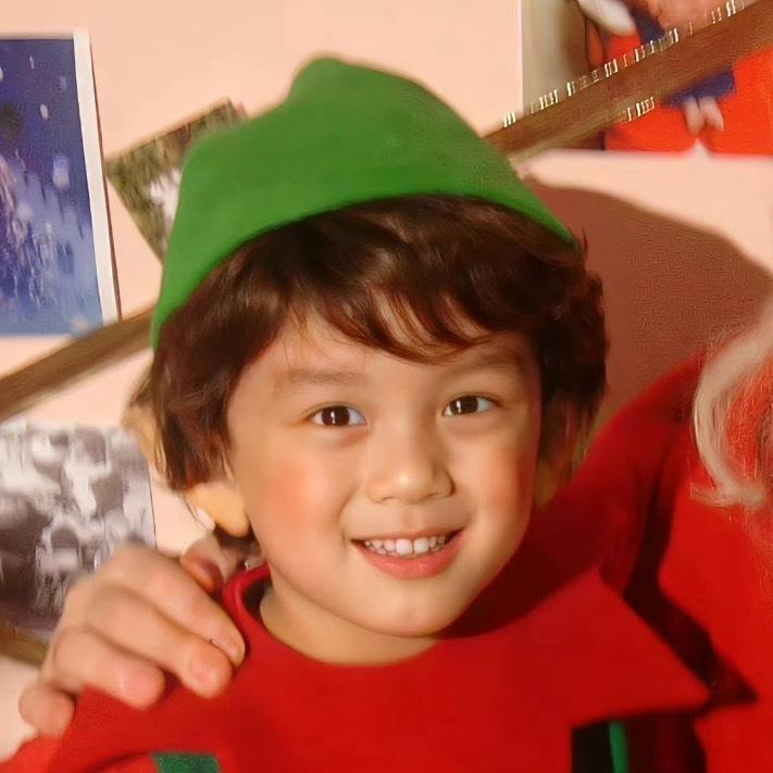 小兔许下了圣诞愿望：希望带着圣诞帽的小天使和自己，岁岁年年，都在一起🥹🤲🏻