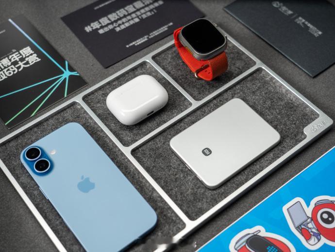 买过最不会吃灰的电子产品那肯定是手机，日均使用时长拉满好吧，其次就是电脑和智能手