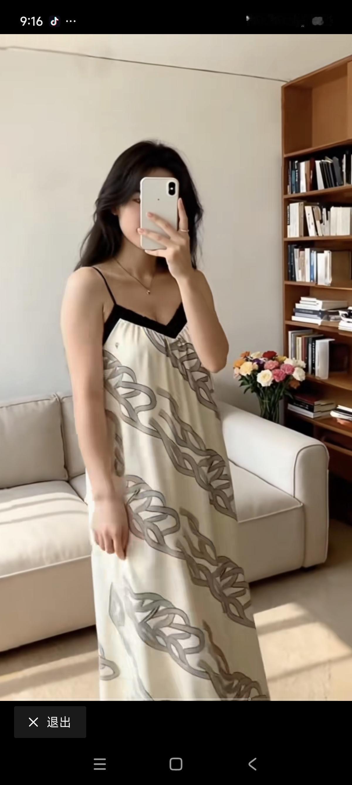 我心心念念的曾医生的联名同款战袍，

终于到货了，穿在身上整个人的气质都提升了许