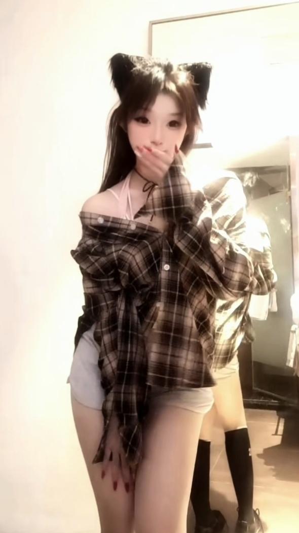 宝宝 你看不到我眼底的爱嘛?