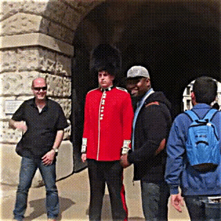 乌克兰驻英大使：北约应恳请乌加入该组织！

乌政府到现在还没有意识到，乌克兰加入