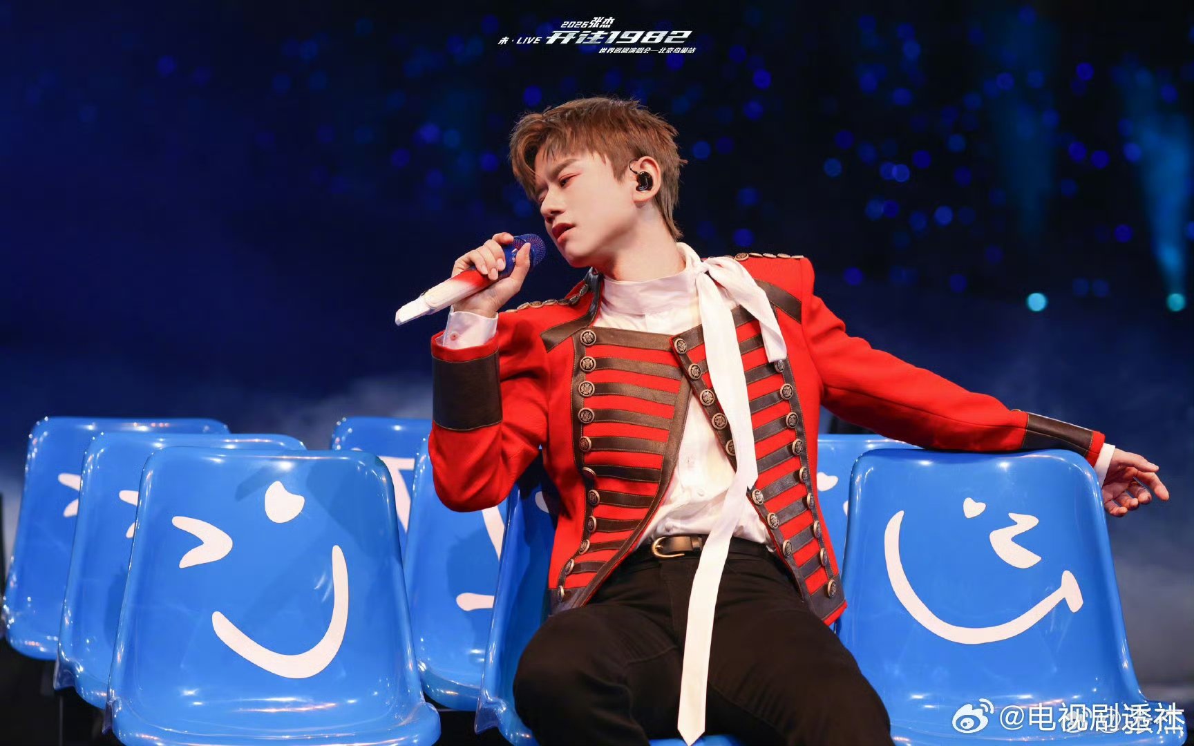 张杰鸟巢演唱会探班直播 张杰鸟巢探班直播终于等来探班直播，就想看看舞台幕后到底有