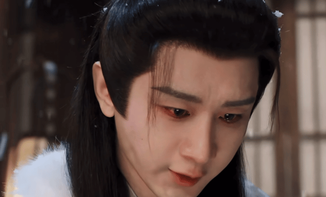 能把眼珠子转成这样，演技真的很努力 