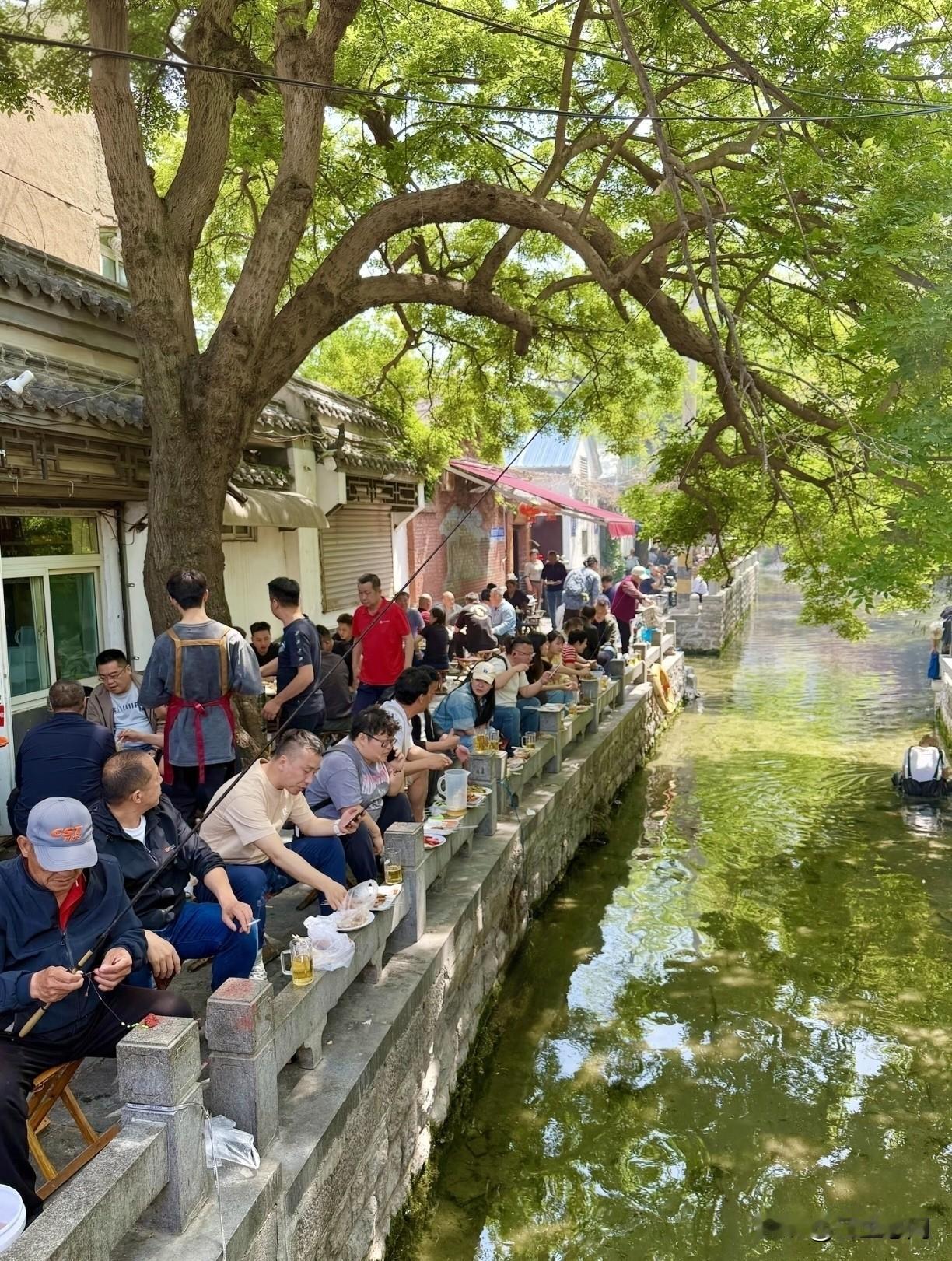 社会复杂，人心难测，与人交往一定要多个心眼儿，对于这几种人，千万不要轻易相信，不
