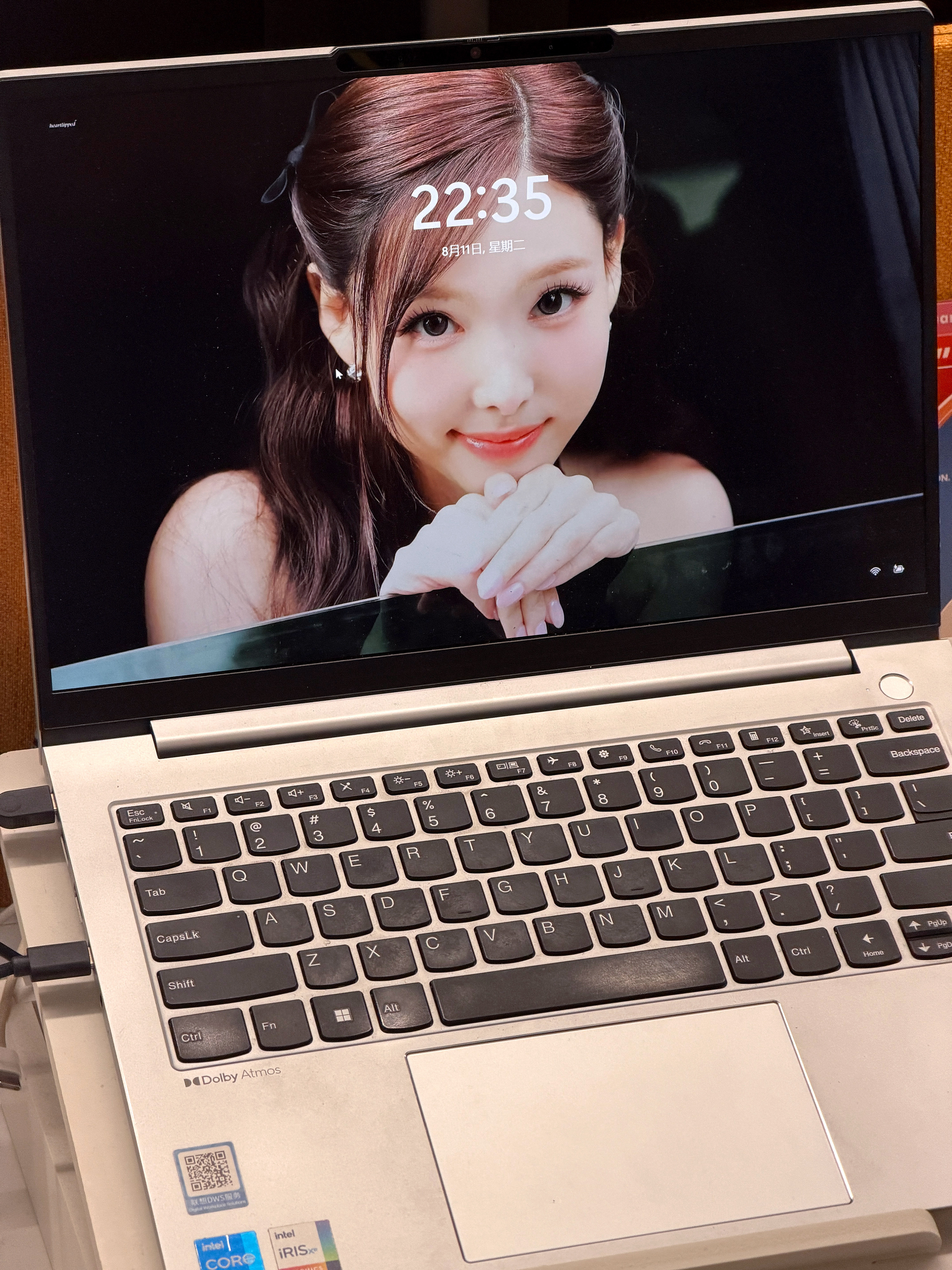 谁能拒绝一只萌萌的兔子呢…🥺 