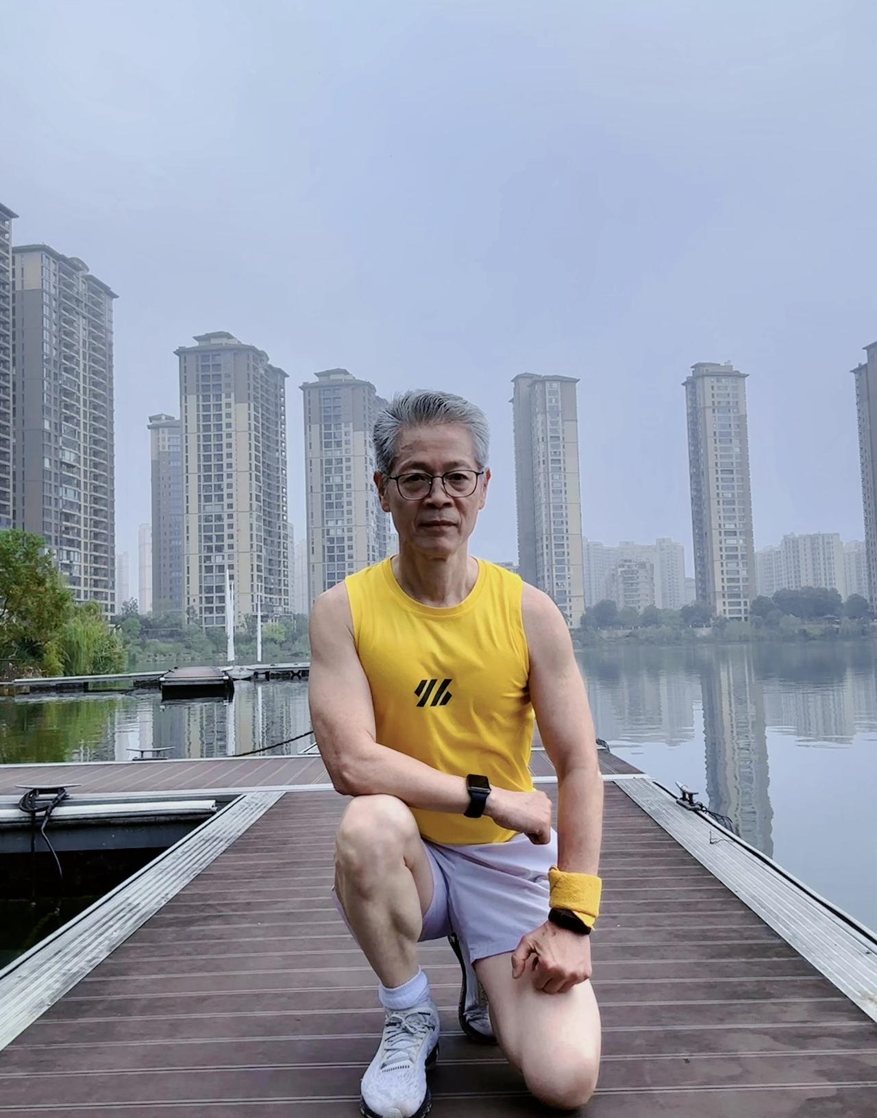 身体的功能资产，就是晚年最好的养老金。

长寿专家彼得·阿提亚，将心肺耐力、肌肉