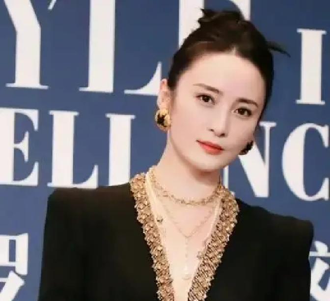 20年前那场分手，我们都骂错了人。
吴越和陈建斌的故事，真相只有一行字：2005