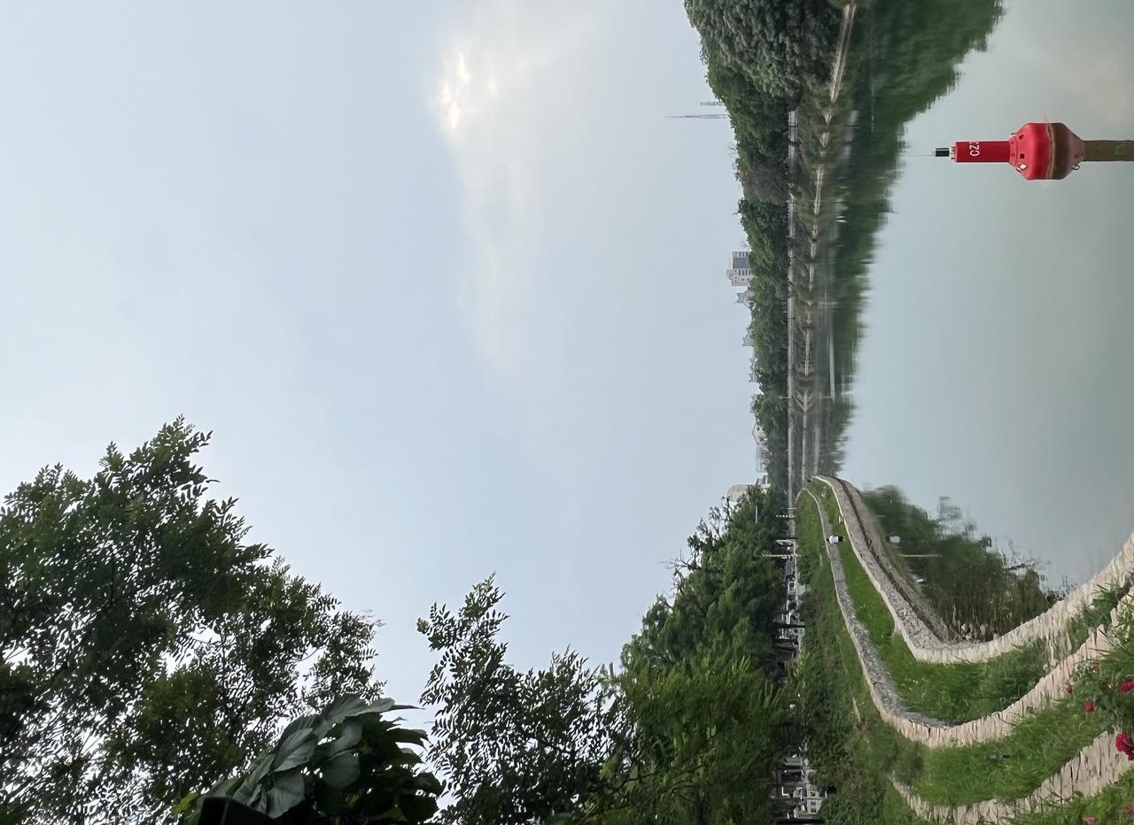 快来看看我新换的主页背景吧