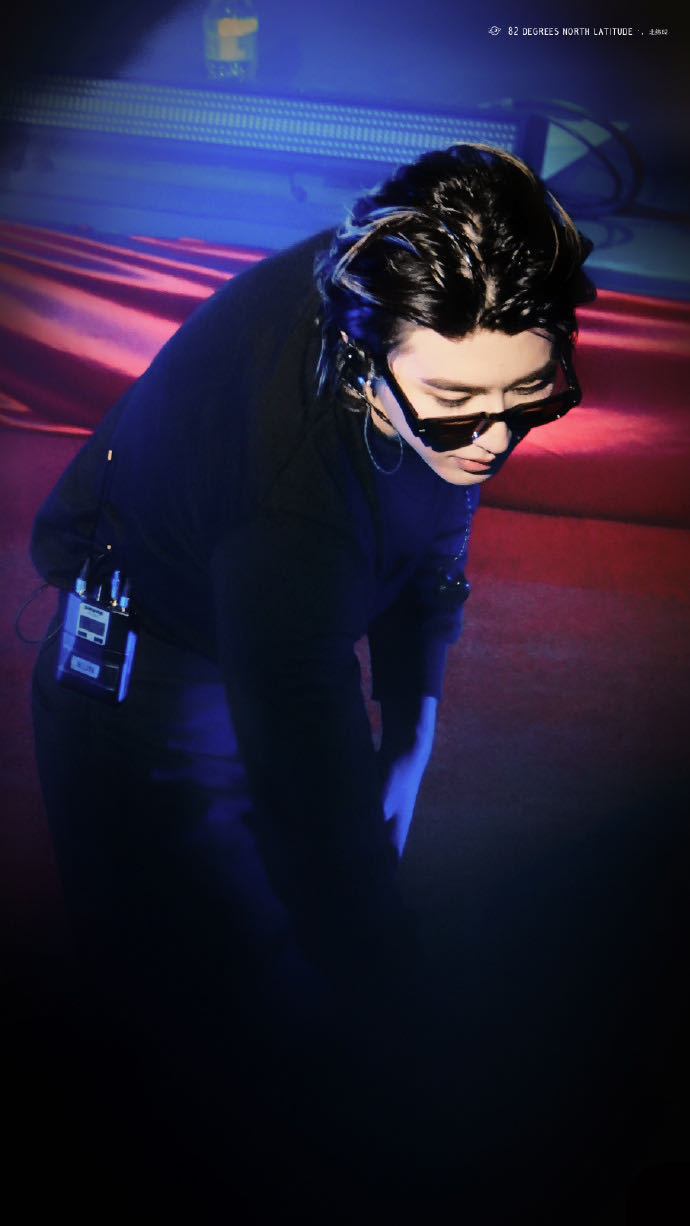 蔡徐坤全球演唱会开场和Honour舞台沉浸式顶级舞台直击人心，蔡徐坤Honour