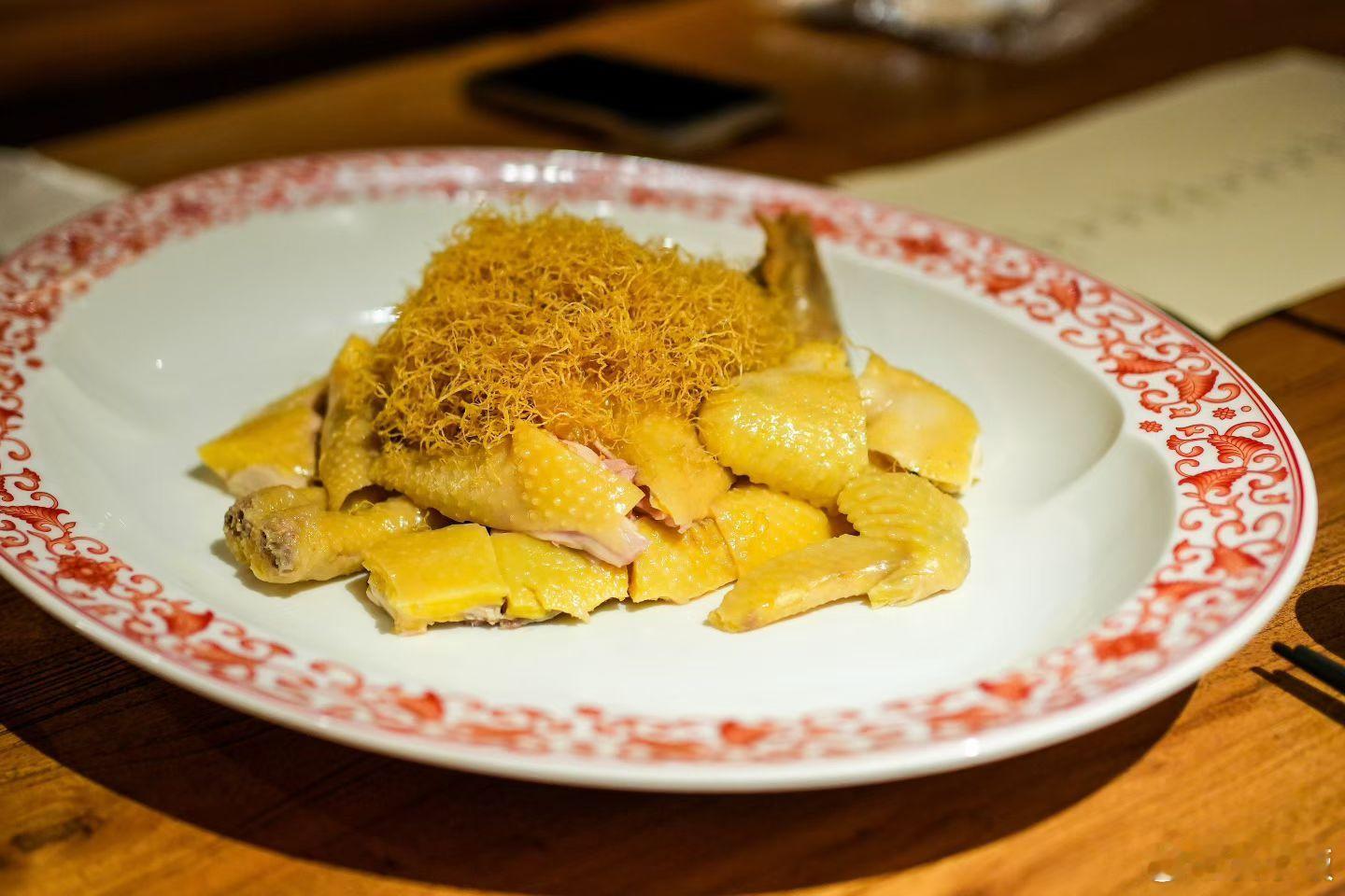我的食堂 自慢酒家 楼上开了一桌自慢私房菜。老虎如此热心于钻研吃喝，开私房菜也是