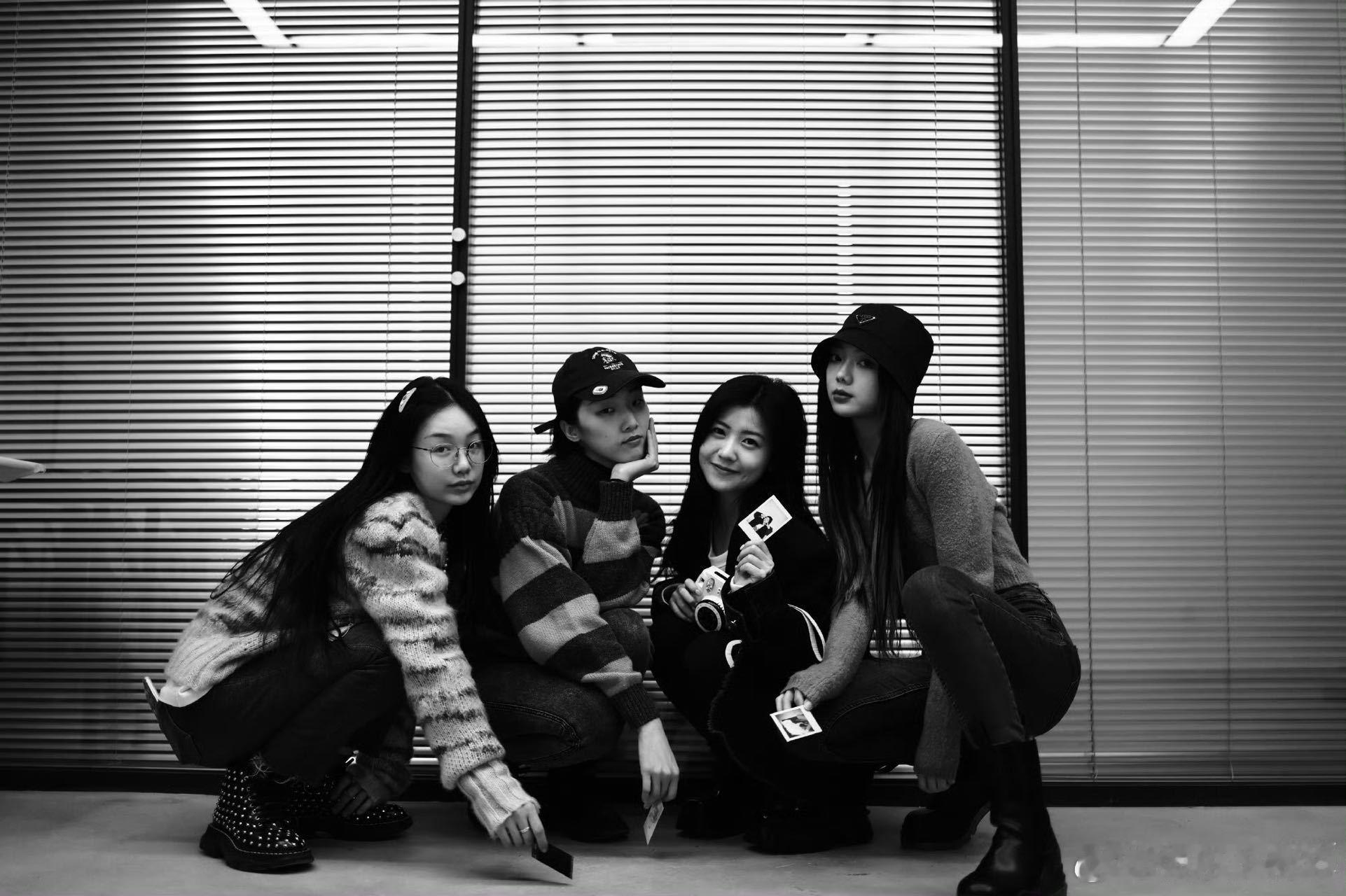 李紫婷想念火箭少女的舞台被李紫婷的回复破防了，提及火箭少女满是怀念，那些欢声笑语