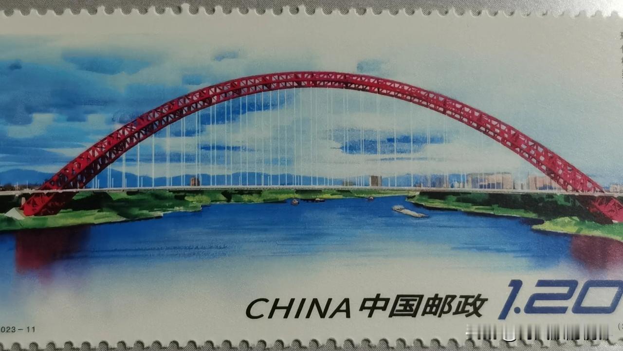 一座有特色的桥梁，很容易被人们定义为当地的地标，因为桥梁作为出行的参照物再明确不