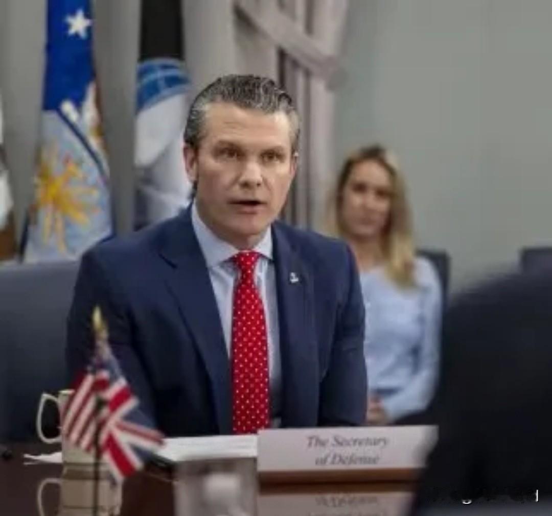 2026开年美国防长赫格塞思就跳出来叫板中国。
 
1月5日他在军事造船厂公然放