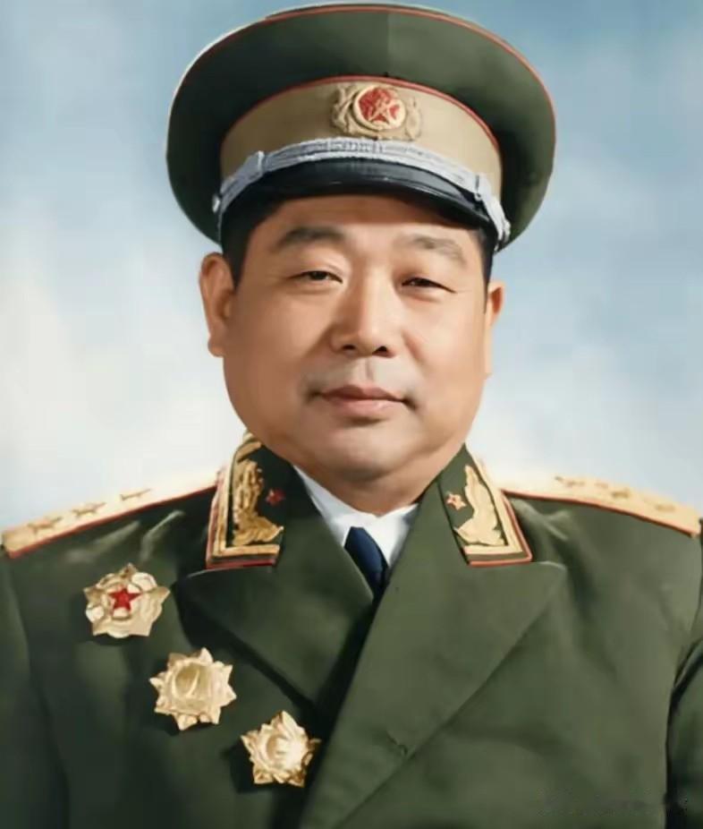 1950年紧急调令！毛主席亲自点名，放下省会一把手，让他干炮兵司令
 
1950