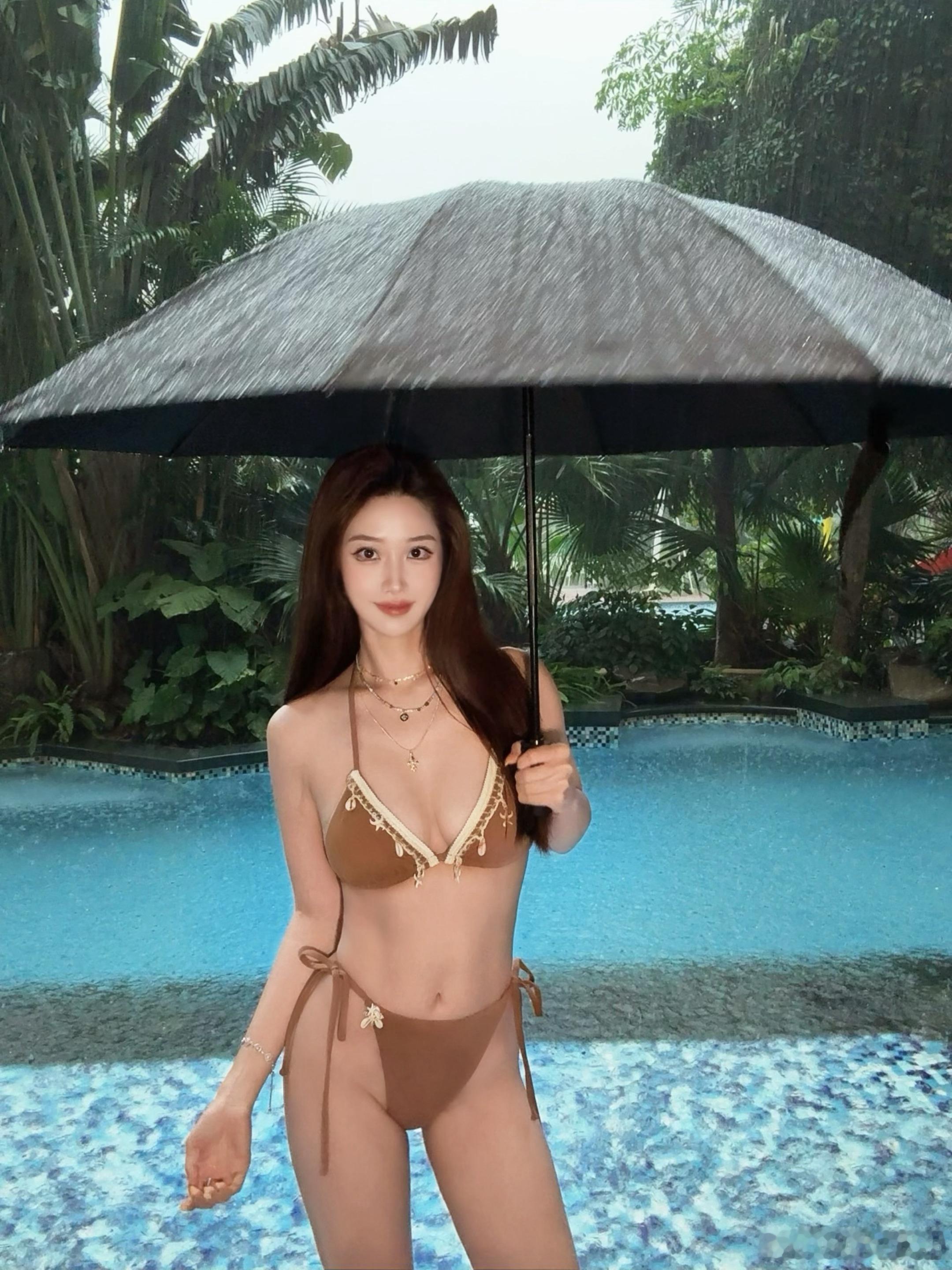 我一身反骨，怕你下雨吗？泳装比基尼穿搭分享