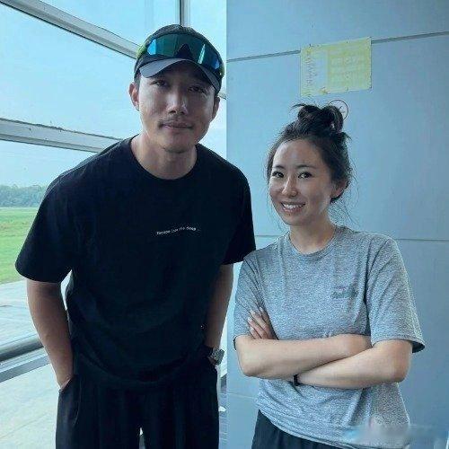 国外潜水被中国男演员救了一命网友分享在印尼马拉图岛潜水遇险，下水后氧气瓶余量告急