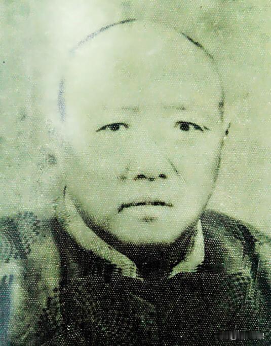 别廷芳（字香斋）在1940年去世后，河南宛西抗敌自卫军司令部发布了《别香斋先生事
