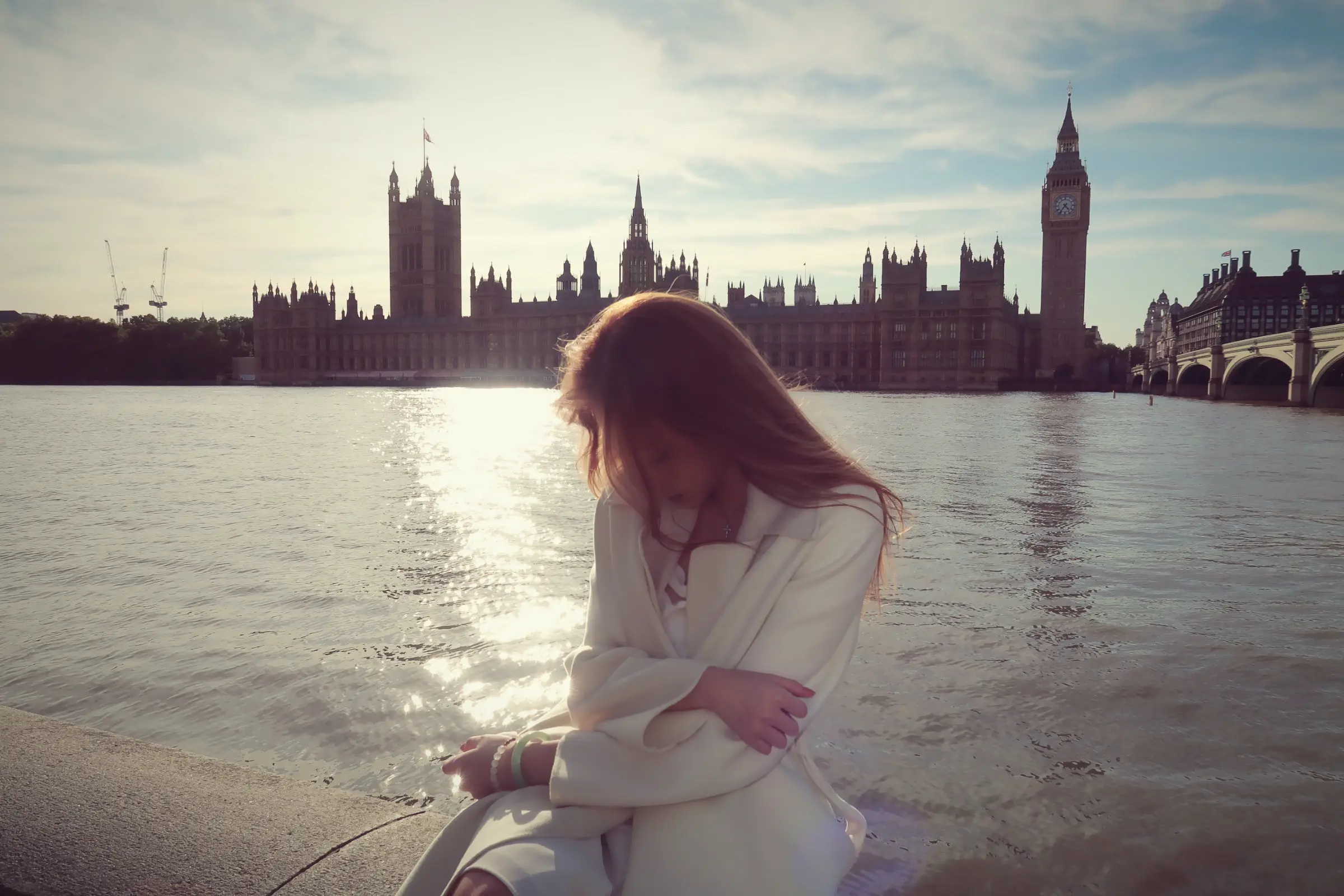 又要立秋了 今年落在我肩头的 会是你的外套吗