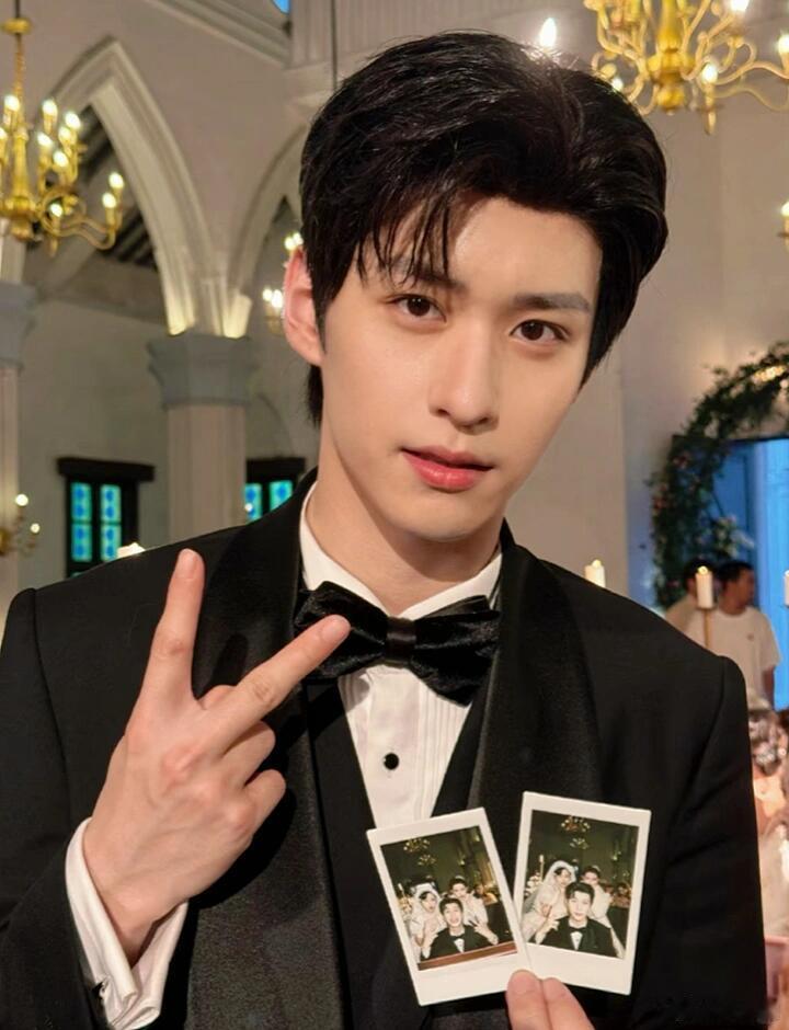 徐振轩 说我戴口罩挺帅是骂人了 徐振轩 vlog 神吐槽来袭！被夸戴口罩帅直接当