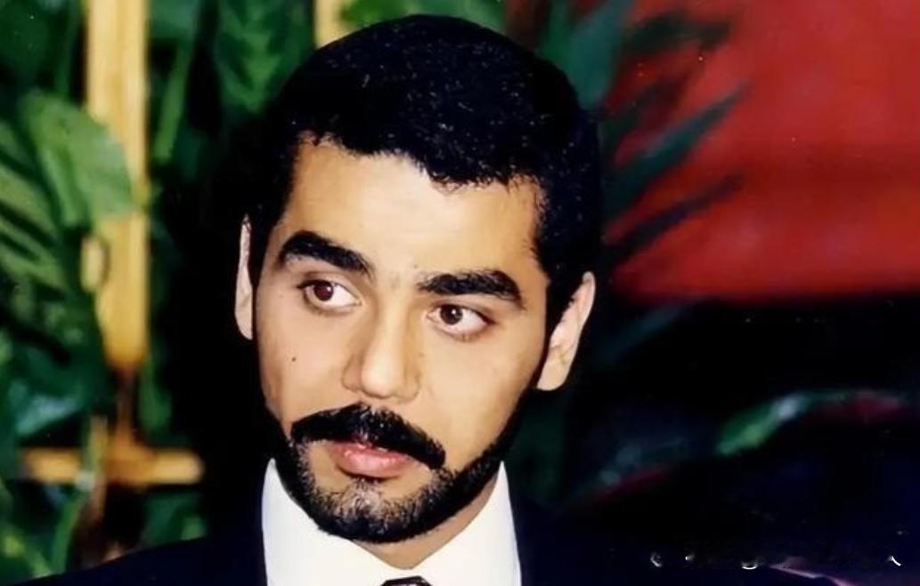 萨达姆的儿子乌代，在逃亡的时候为了保密行踪，竟然连续杀死了自己的17名保镖，美国