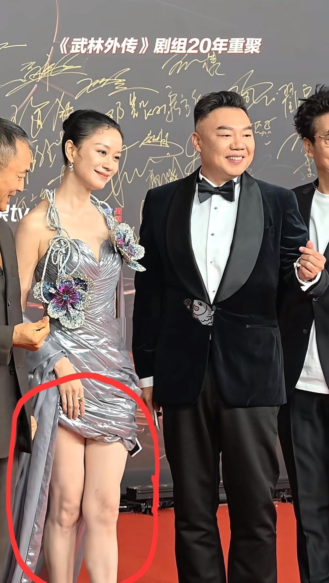 岁月不败美人只能是一种美好的期许或者观众的滤镜，看倪虹洁47岁和37岁的皮肤，不