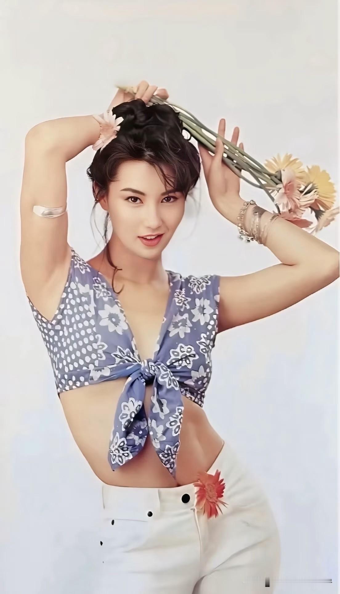 那年的张曼玉还很青涩，那年她的脸好干净！什么才是一个女人的魅力?张曼玉跳舞 张曼