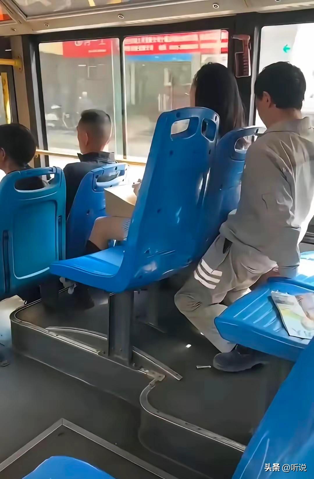 这是痔疮犯了，坐不下？