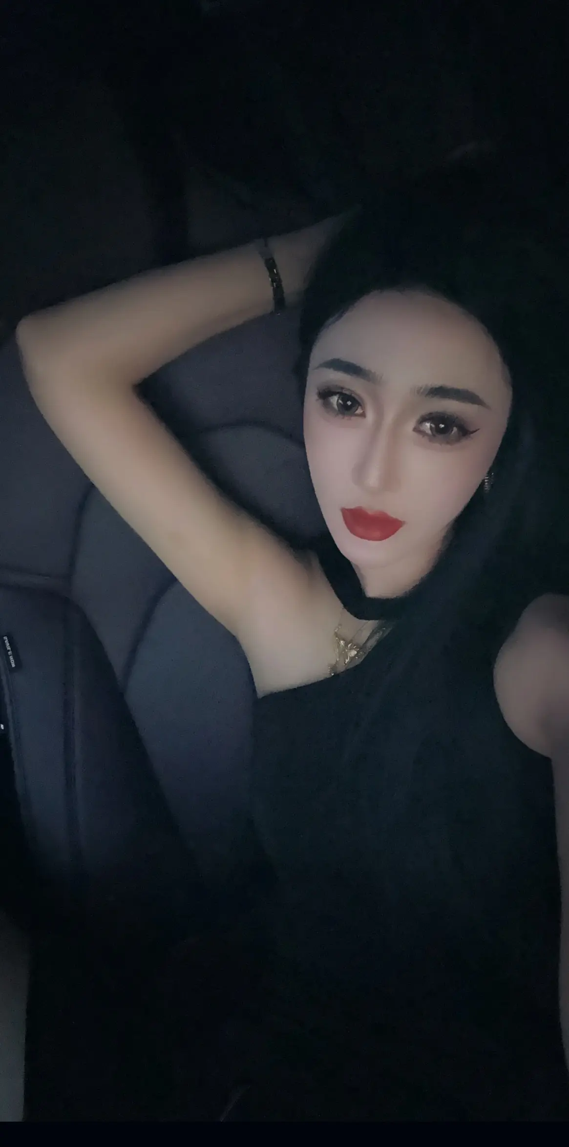 你呢？你遇见我开心吗？我的存在对你产生了意义吗？