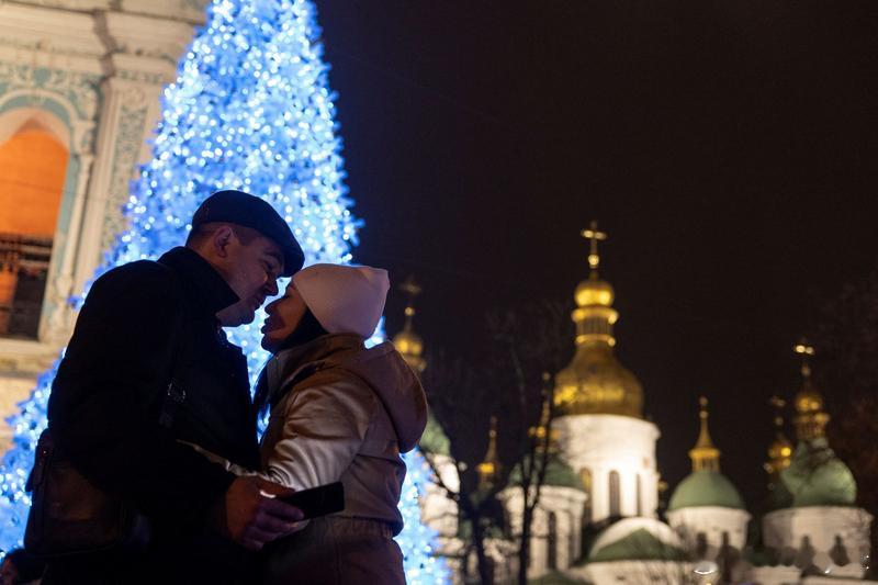 【圣诞假期成“偷情高峰期”？澳大利亚伴游女子称周收入超1.7万美元，过半客户为已