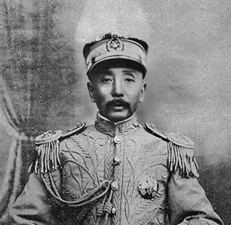 张作霖敢突袭苏联使馆却不惧苏联报复的核心原因
 
一、双方长期积怨深厚，矛盾早已