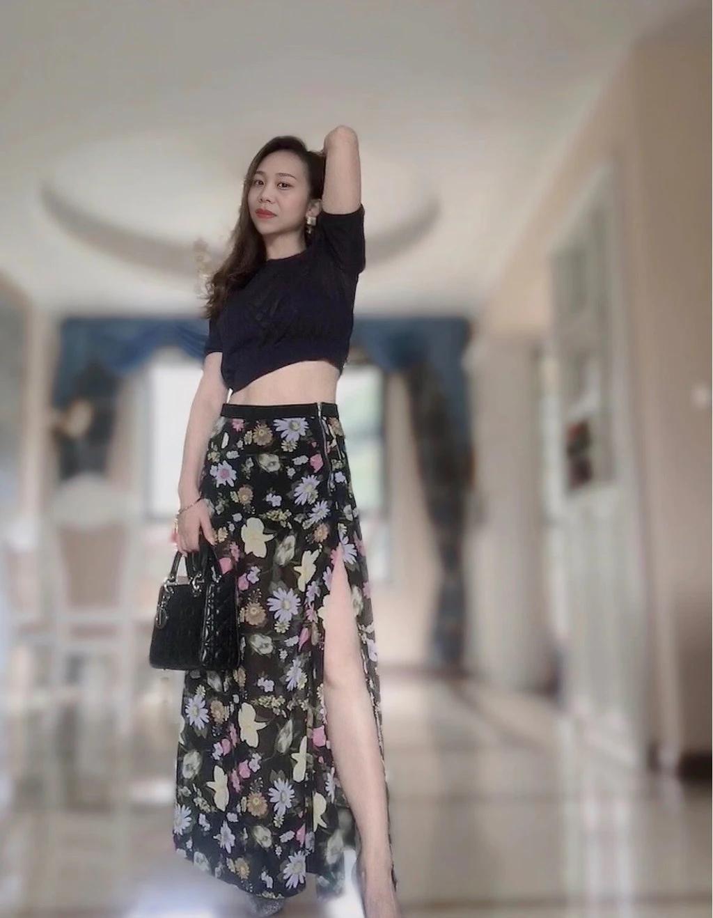 加了个滤镜整个人都升华了哈哈