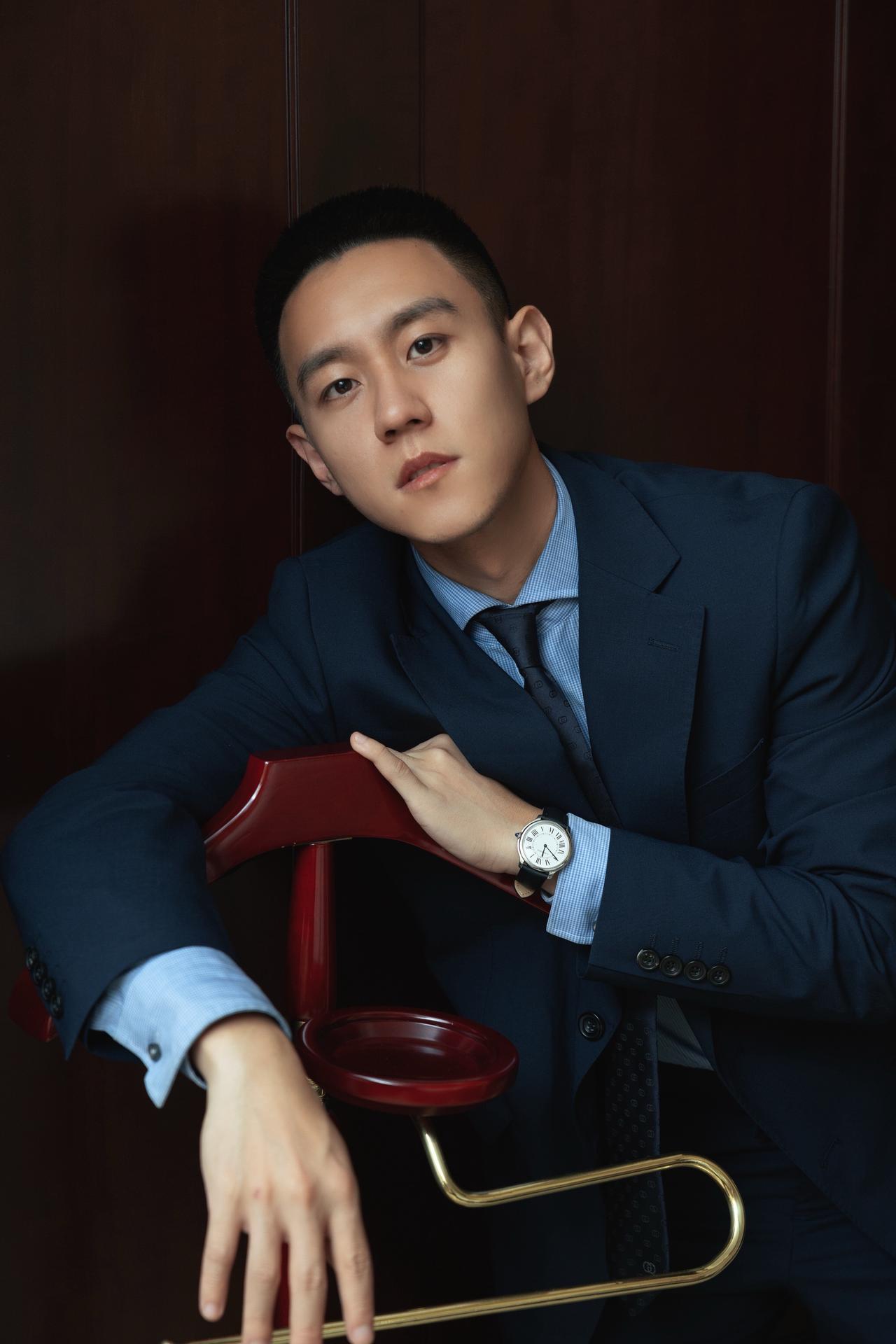 喜欢正装正装松弛感 慵懒正装