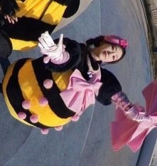 周五晚高疯抽风姿势征集周五晚高疯 抽象小蜜蜂yyds！抽风姿势笑到停不下来～ 