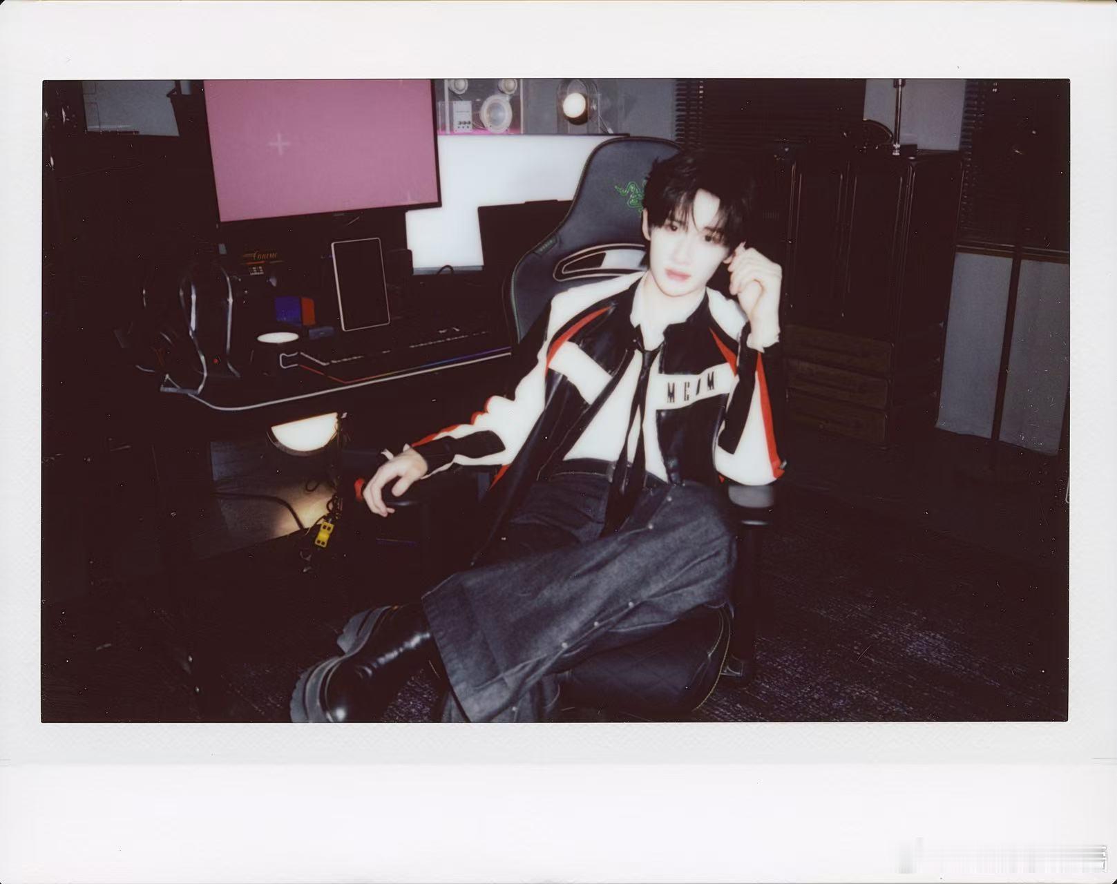 余宇涵内娱电竞系余宇涵热血电竞文男主有脸了 余宇涵的长相气质真的太绝了，清冷又有