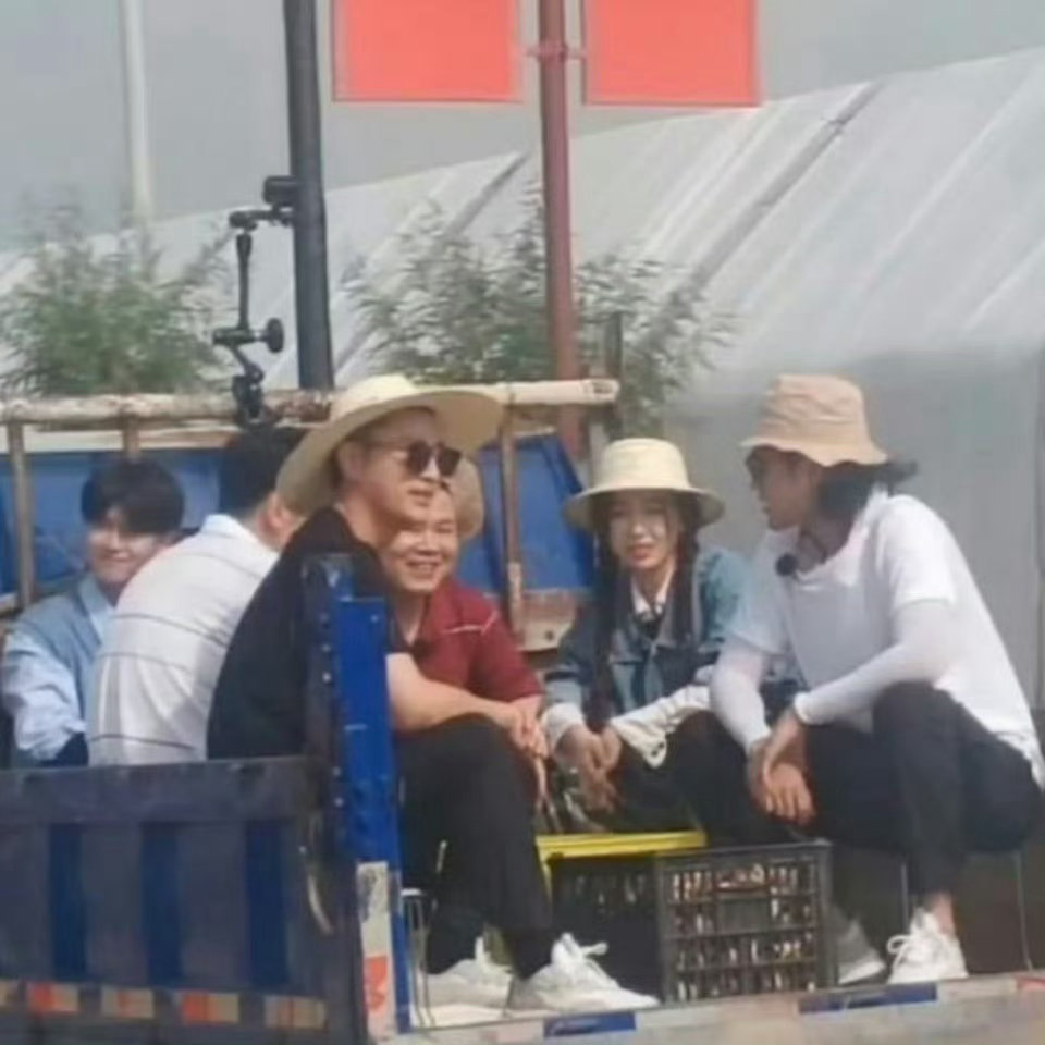 让一直打造富家千金人设的虞书欣去种地吧这么接地气的节目，怎么感觉格格不入呢 