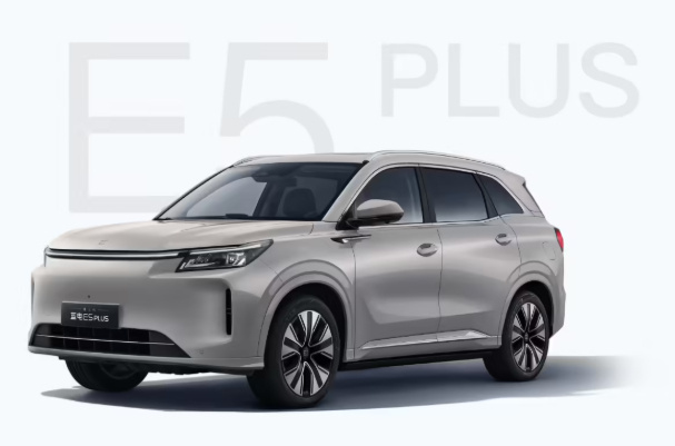 元戎启行或为赛豆提供智驾方案 6月3日消息，蓝鲸汽车3日（今天）下午援引知情人士