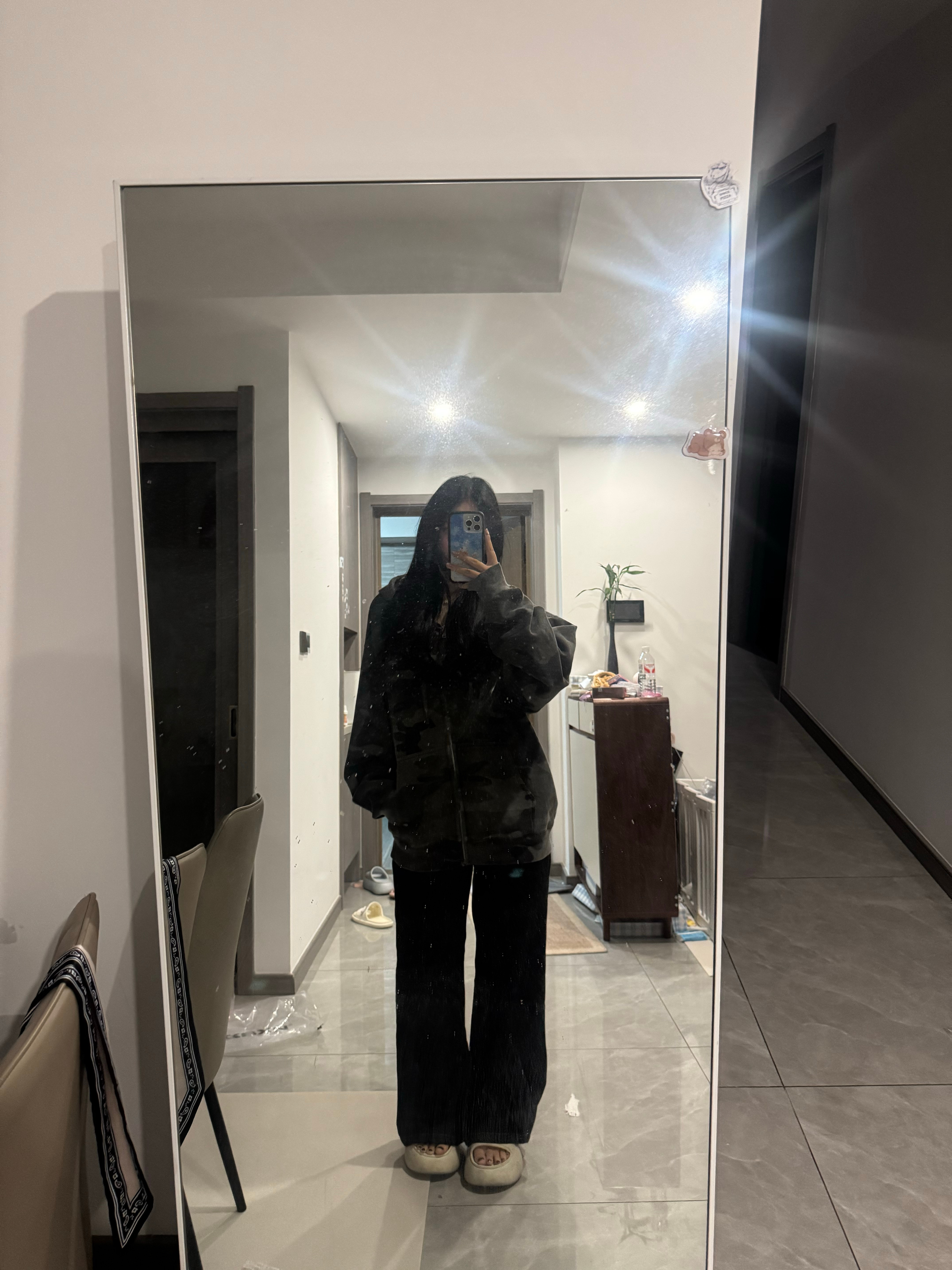 bm这件迷彩外套好好看… 