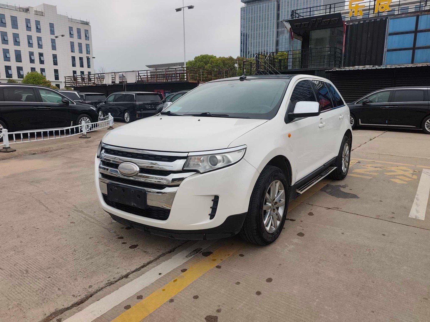 自行动手，给福特锐界换个标 ，好看多了！我和汽车的日常 武汉·一号车市