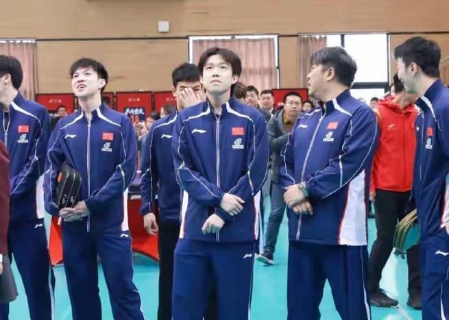 3-1 逆转罗马尼亚晋级
在北京时间5月6日的伦敦世乒赛男团1/8决赛中，国乒男