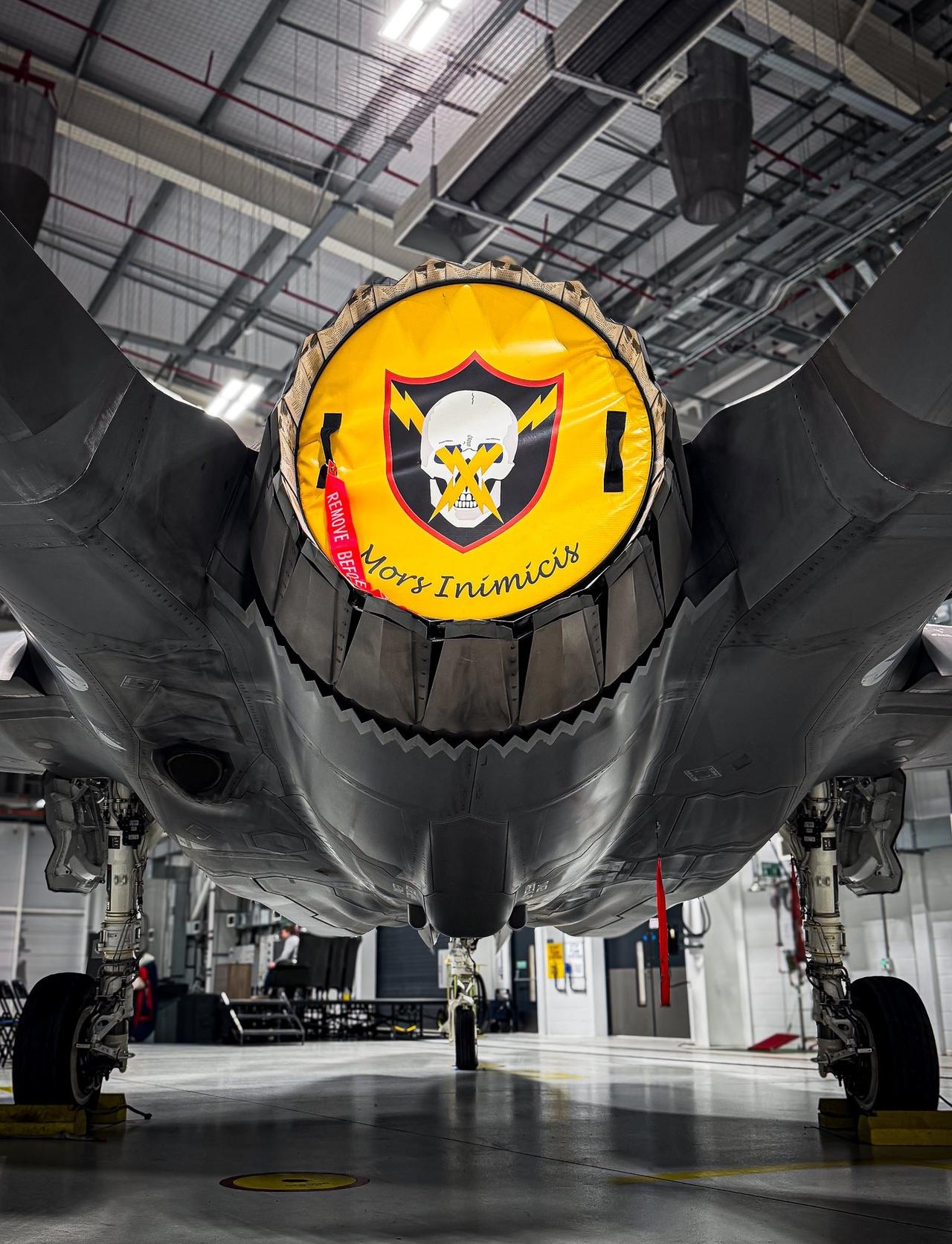 Tom Whitworth受邀参加莱肯希思基地493rd ‘Grim Reape