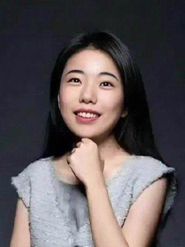 19岁降60分进清华，23岁当副主编，这套“天才少女”的剧本曾让蒋方舟站在舆论的