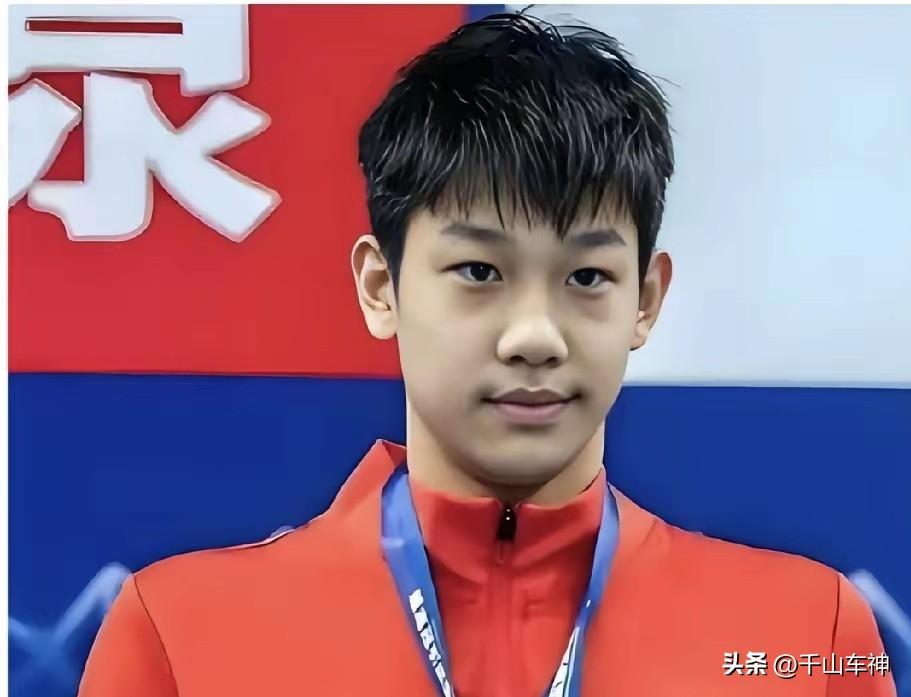 中国游泳公开赛最红的人物是潘展乐，而最大的赢家却是张展硕，这种事是不是有点反常？