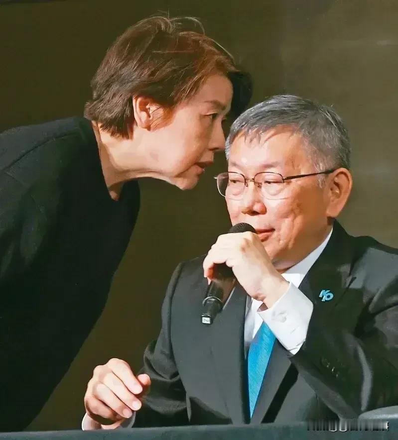 黄珊珊批韩国瑜打趣柯P来提高自己声量！
    近日韩国瑜为争立院“龙头”而备受