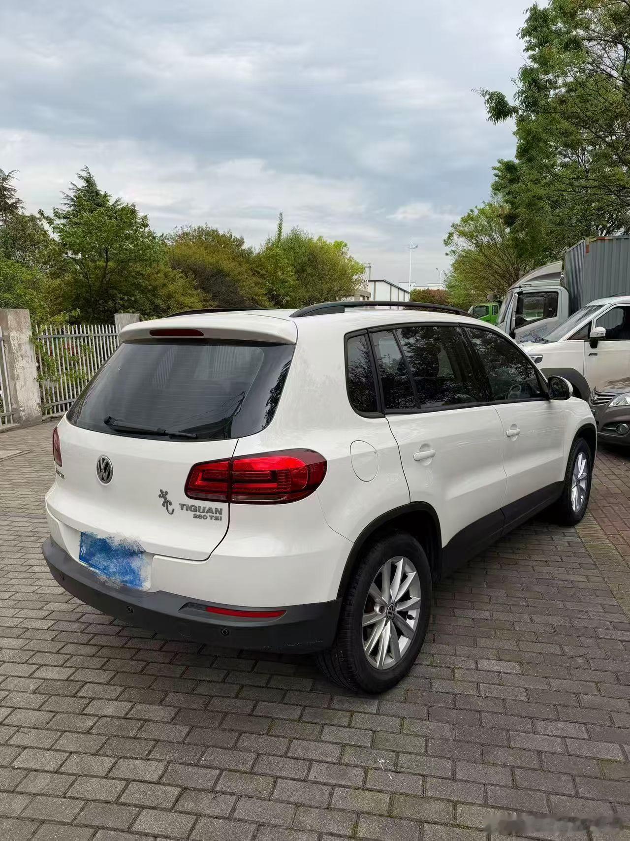 18年差几天，大众途观280高配，电动座椅，多功能方向盘，大众口碑最好的1.4T